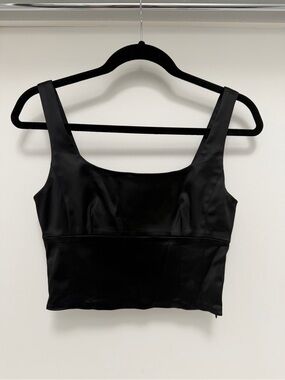 NWOT Aritzia Wilfred Black Satin Cropped Tank